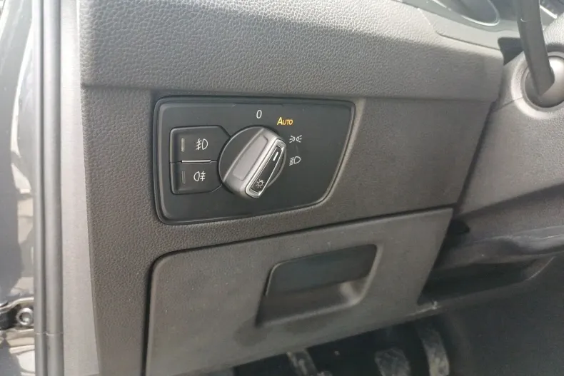 Volkswagen Passat din 2021 cu 94.490 km - oferta VOL233206 - foto 10