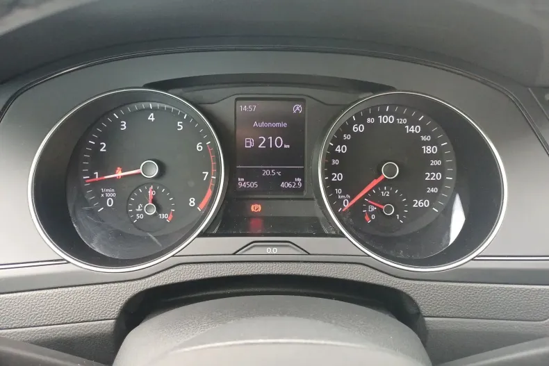 Volkswagen Passat din 2021 cu 94.490 km - oferta VOL233206 - foto 14