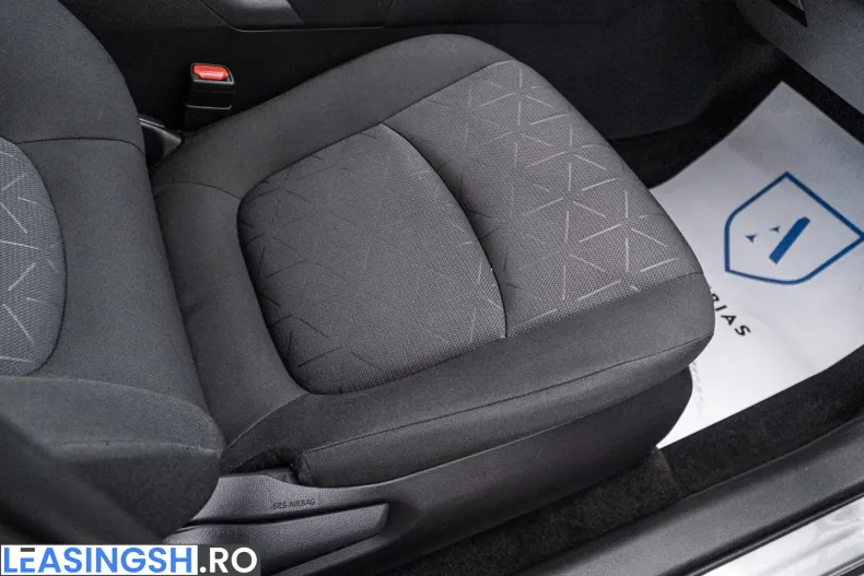 Toyota RAV4 din 2022 cu 175.000 km - oferta TOY233210 - foto 39