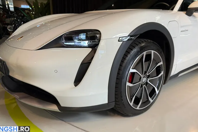 Porsche Taycan din 2023 cu 39.262 km - oferta POR233220 - foto 9