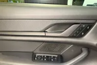Porsche Taycan din 2023 cu 39.262 km - oferta POR233220 - foto 14