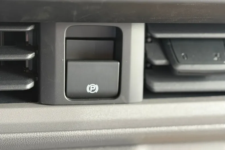 Volkswagen Transporter din 2026 cu 36 km - oferta VOL233225 - foto 14