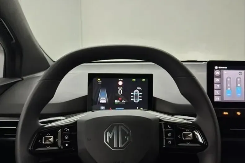 MG MG4 din 2023 cu 9.000 km - oferta MG0233237 - foto 7