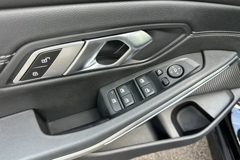 BMW 320i (Seria 3) din 2023 cu 86.158 km - oferta BMW233241 - foto 14