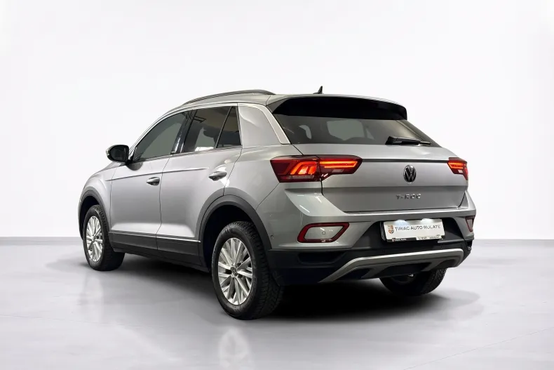 Volkswagen T-Roc din 2023 cu 66.203 km - oferta VOL233245 - foto 3