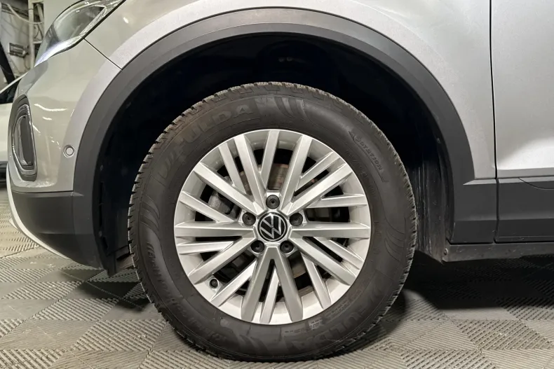 Volkswagen T-Roc din 2023 cu 66.203 km - oferta VOL233245 - foto 13
