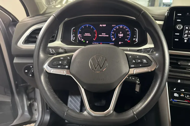 Volkswagen T-Roc din 2023 cu 66.203 km - oferta VOL233245 - foto 16