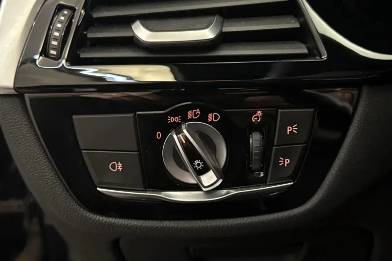 BMW 520i (Seria 5) din 2021 cu 86.984 km - oferta BMW233246 - foto 15