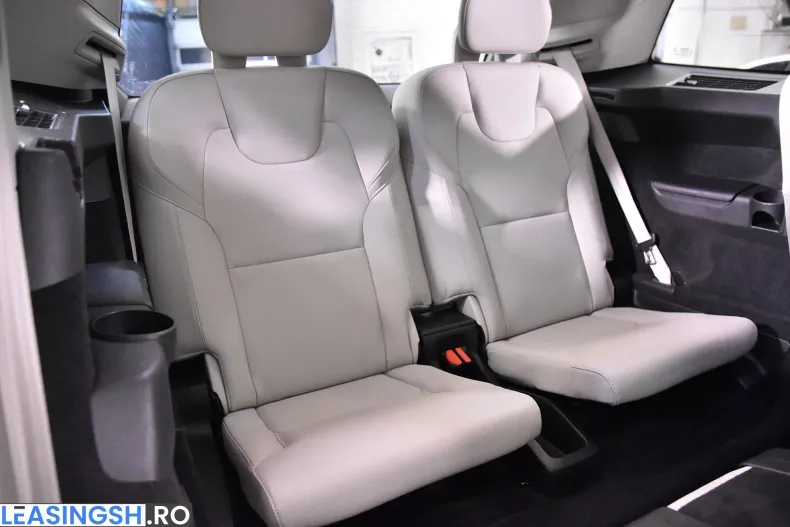 Volvo XC90 din 2021 cu 125.685 km - oferta VOL233247 - foto 13
