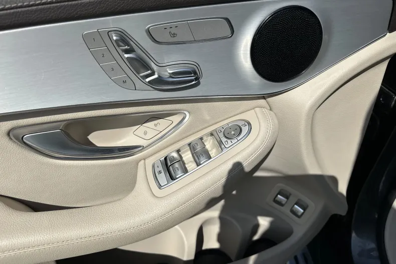 Mercedes-Benz GLC (Clasa GLC) din 2022 cu 60.071 km - oferta MER233251 - foto 14