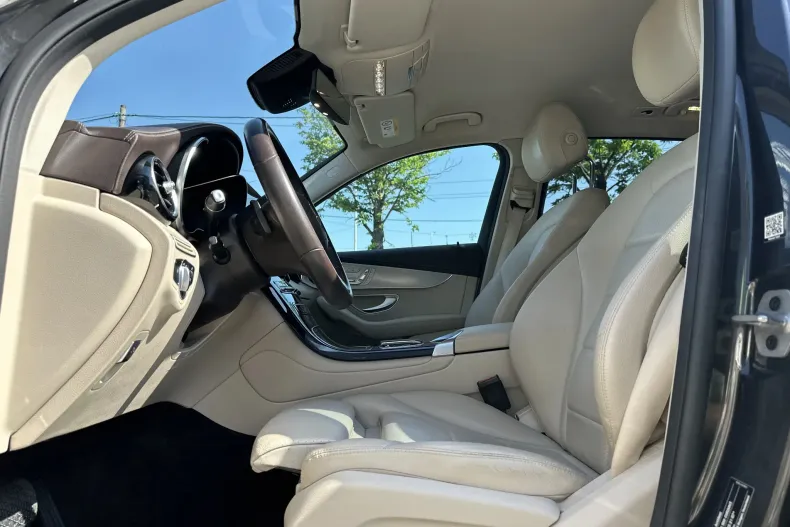 Mercedes-Benz GLC (Clasa GLC) din 2022 cu 60.071 km - oferta MER233251 - foto 24