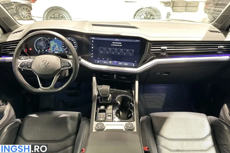 Volkswagen Touareg din 2022 cu 150.816 km - oferta VOL233269 - foto 5