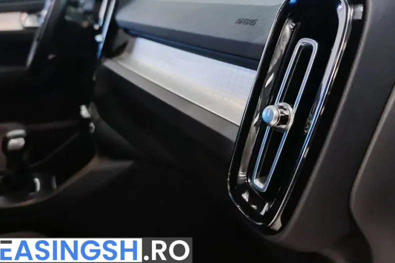 Volvo XC40 din 2020 cu 167.169 km - oferta VOL233275 - foto 18