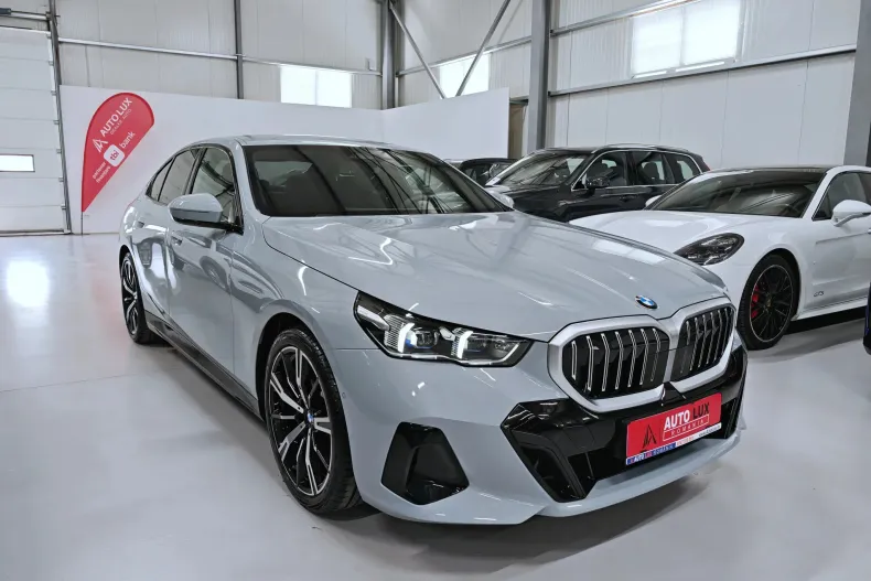 BMW 520i (Seria 5) din 2025 cu 5.462 km - oferta BMW233277 - foto 2