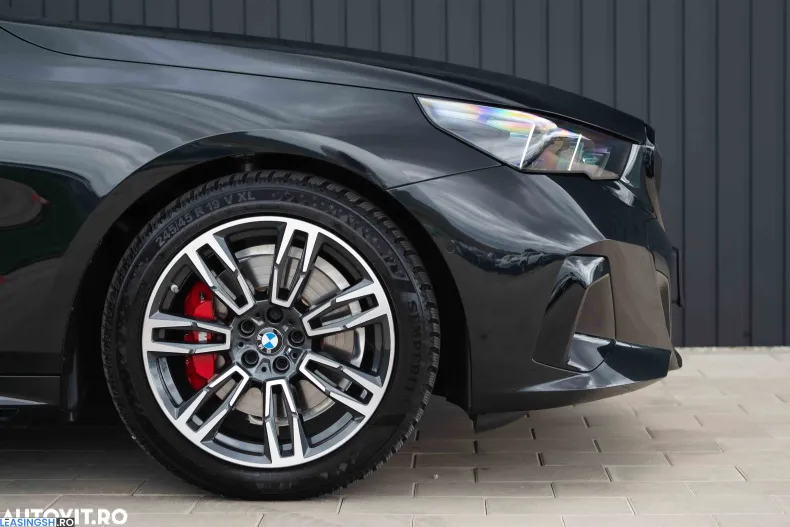 BMW 520d (Seria 5) din 2025 cu 8.488 km - oferta BMW233282 - foto 25