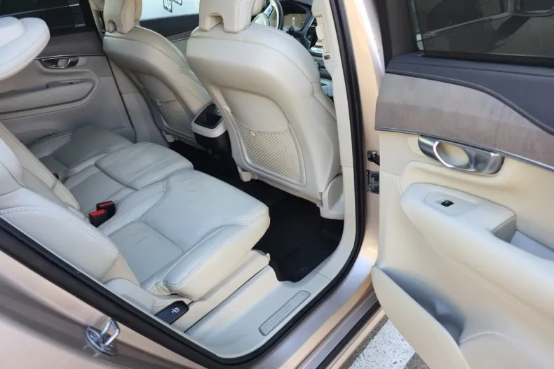 Volvo XC90 din 2023 cu 51.085 km - oferta VOL233290 - foto 21