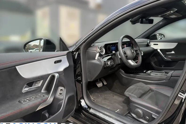 Mercedes-Benz CLA 250 (Clasa CLA) din 2025 cu 20.000 km - oferta MER233325 - foto 10