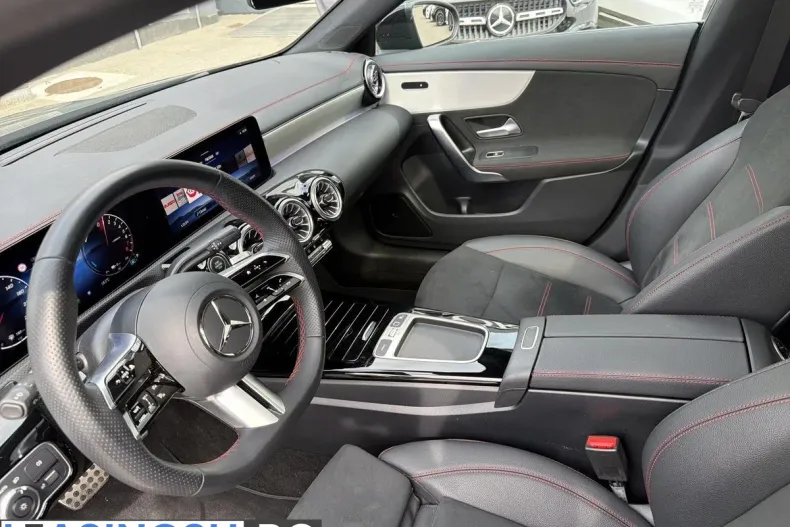 Mercedes-Benz CLA 250 (Clasa CLA) din 2025 cu 20.000 km - oferta MER233325 - foto 12