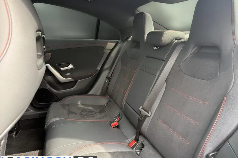 Mercedes-Benz CLA 250 (Clasa CLA) din 2025 cu 20.000 km - oferta MER233325 - foto 14