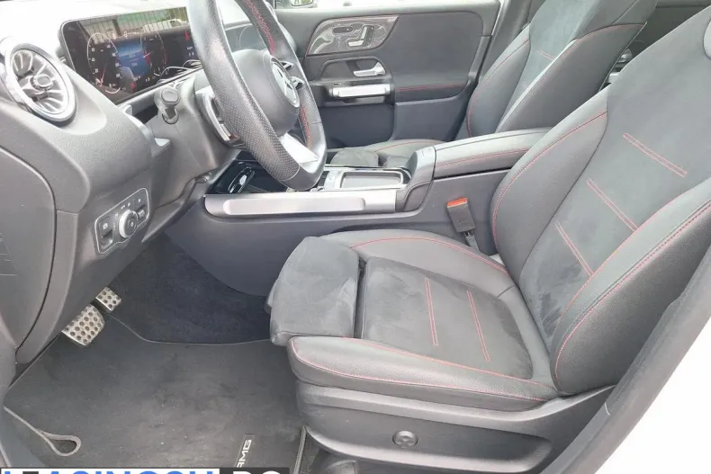 Mercedes-Benz GLB (Clasa GLB) din 2024 cu 31.000 km - oferta MER233326 - foto 13