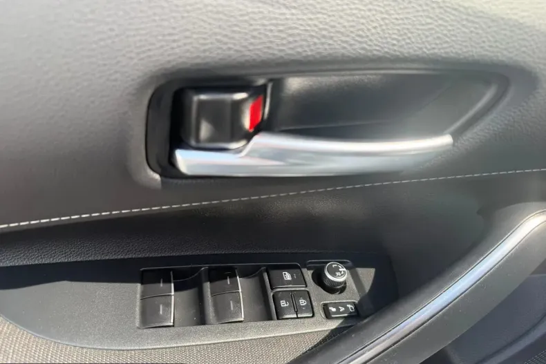 Suzuki Swace din 2023 cu 36.760 km - oferta SUZ233328 - foto 9