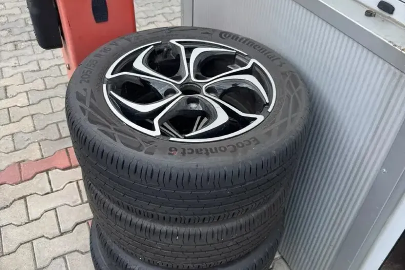 Suzuki Swace din 2023 cu 36.760 km - oferta SUZ233328 - foto 25