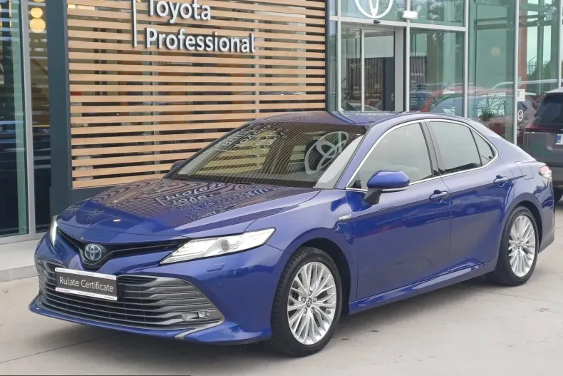 Toyota Camry din 2020 cu 71.500 km - oferta TOY233331 - foto 2