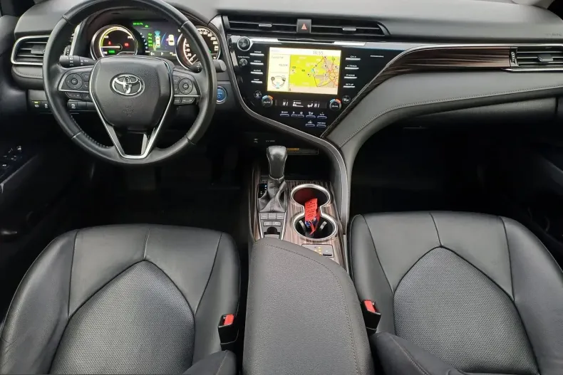 Toyota Camry din 2020 cu 71.500 km - oferta TOY233331 - foto 10