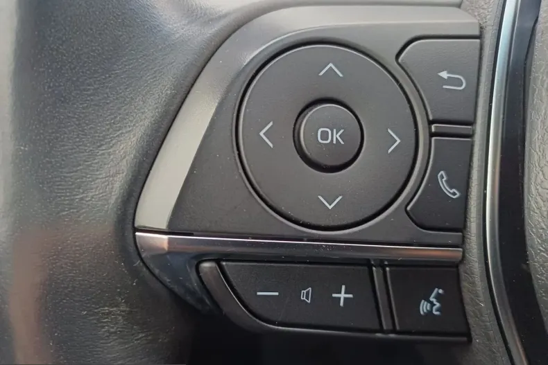 Toyota Camry din 2020 cu 71.500 km - oferta TOY233331 - foto 14