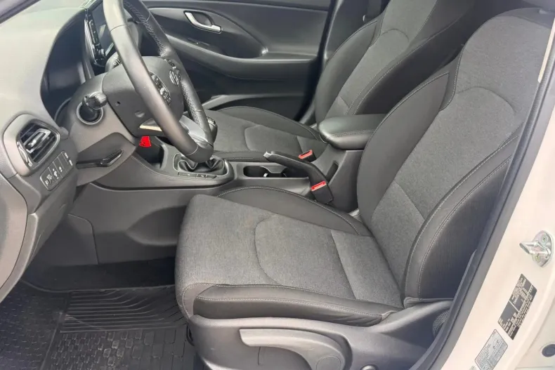Hyundai i30 din 2022 cu 79.166 km - oferta HYU233333 - foto 9