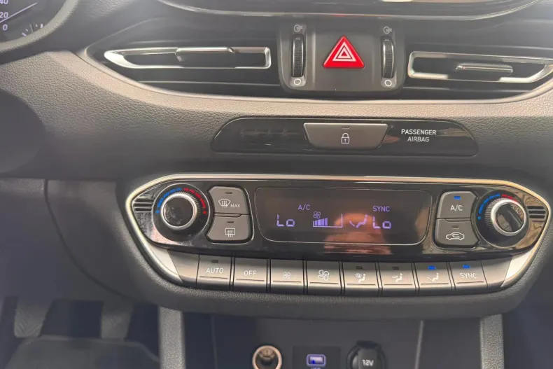 Hyundai i30 din 2022 cu 79.166 km - oferta HYU233333 - foto 14
