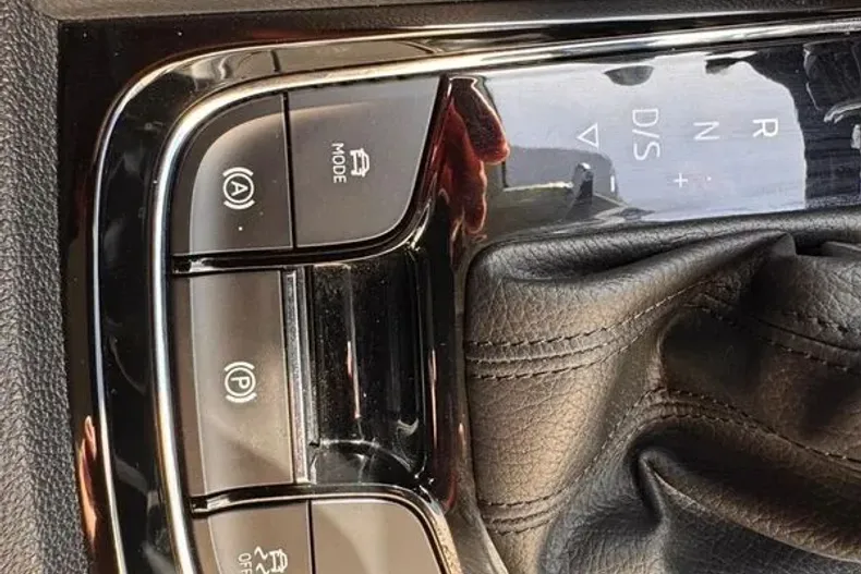 Skoda Kodiaq din 2021 cu 76.631 km - oferta SKO233337 - foto 30