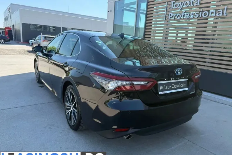 Toyota Camry din 2023 cu 38.436 km - oferta TOY233341 - foto 6