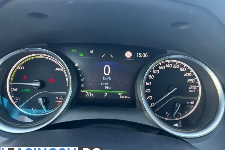 Toyota Camry din 2023 cu 38.436 km - oferta TOY233341 - foto 13