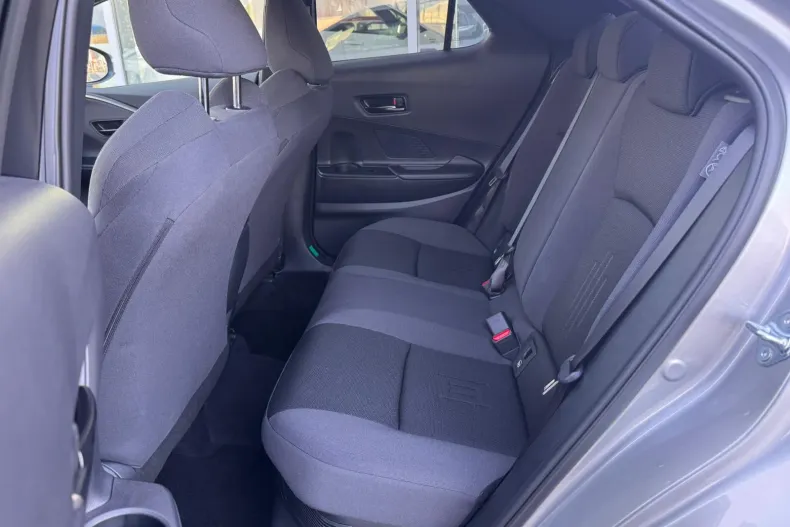 Toyota C-HR din 2025 cu 4.479 km - oferta TOY233343 - foto 12