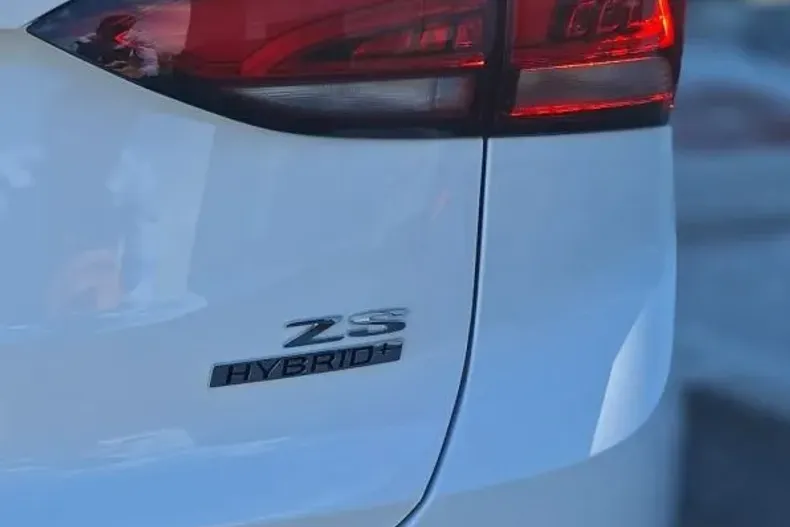 MG ZS HEV din 2026 cu 1 km - oferta MG0233348 - foto 6