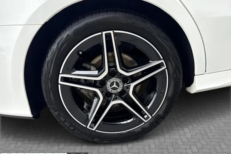 Mercedes-Benz A 220 (Clasa A) din 2024 cu 8.160 km - oferta MER233366 - foto 6