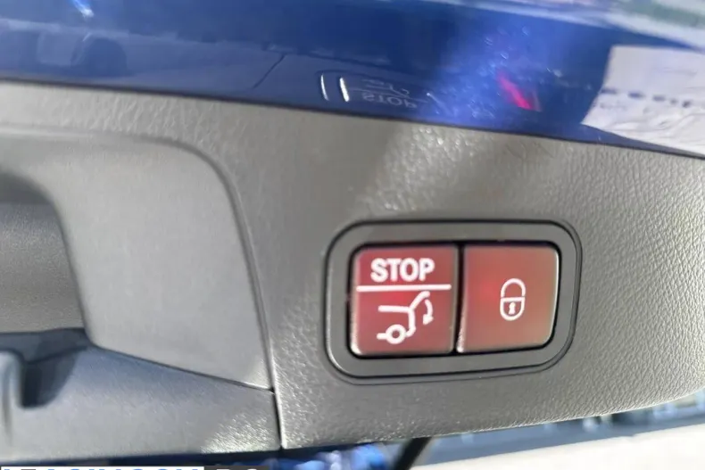 Mercedes-Benz GLA 200 (Clasa GLA) din 2023 cu 17.367 km - oferta MER233369 - foto 14