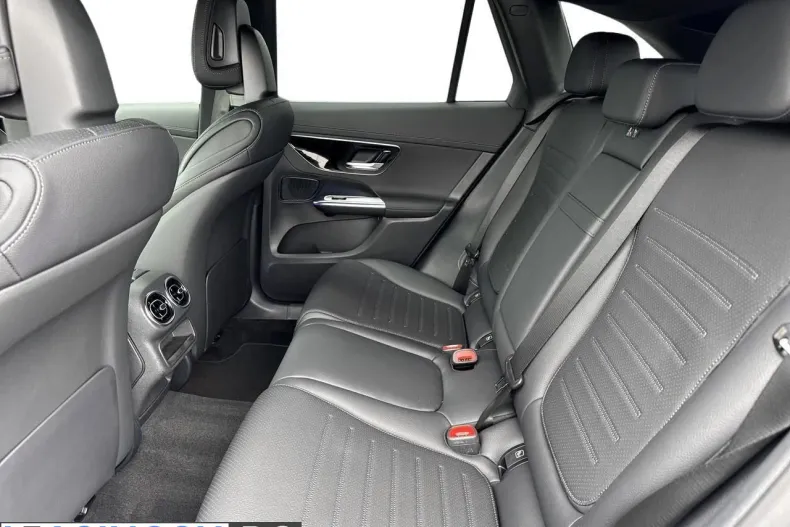Mercedes-Benz GLC (Clasa GLC) din 2025 cu 6.000 km - oferta MER233370 - foto 11