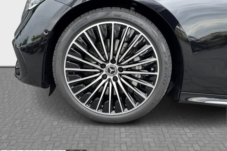 Mercedes-Benz E (Clasa E) din 2025 cu 6.000 km - oferta MER233371 - foto 6
