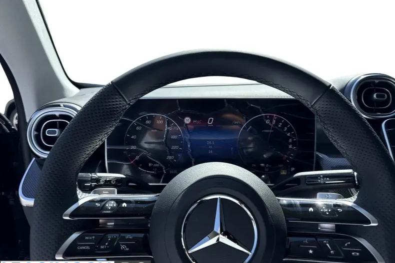 Mercedes-Benz GLC (Clasa GLC) din 2025 cu 6.000 km - oferta MER233373 - foto 8