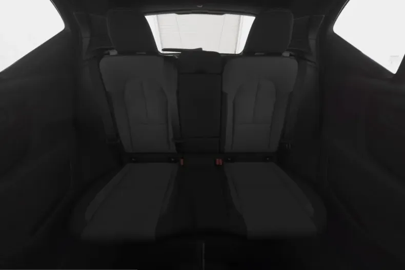 Volvo XC40 din 2024 cu 21.424 km - oferta VOL233381 - foto 5