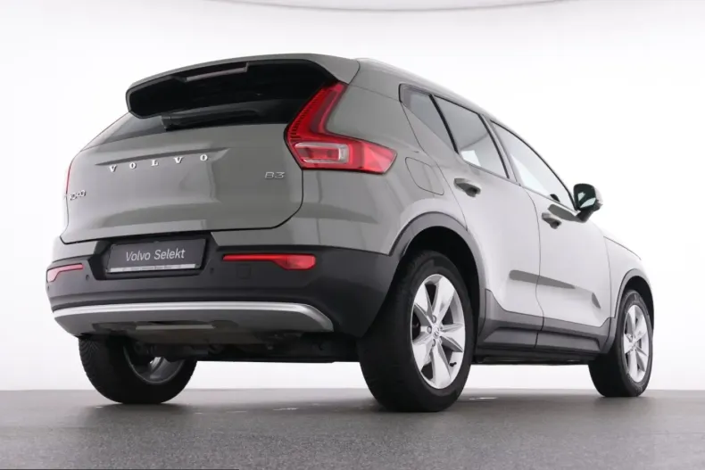 Volvo XC40 din 2024 cu 21.424 km - oferta VOL233381 - foto 7