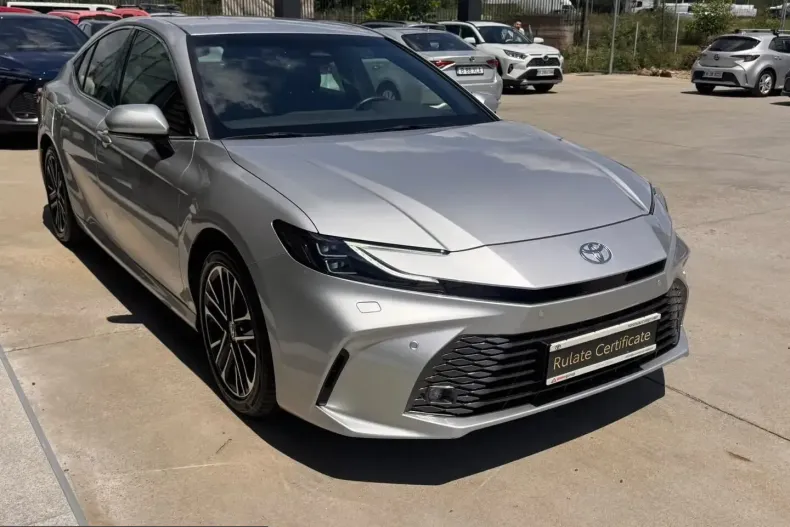 Toyota Camry din 2024 cu 19.450 km - oferta TOY233387 - foto 5