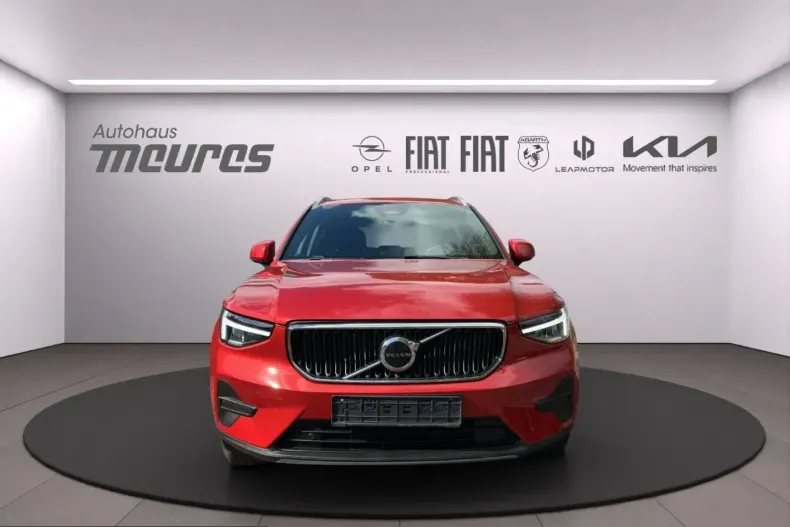 Volvo XC40 din 2024 cu 41.757 km - oferta VOL233388 - foto 6
