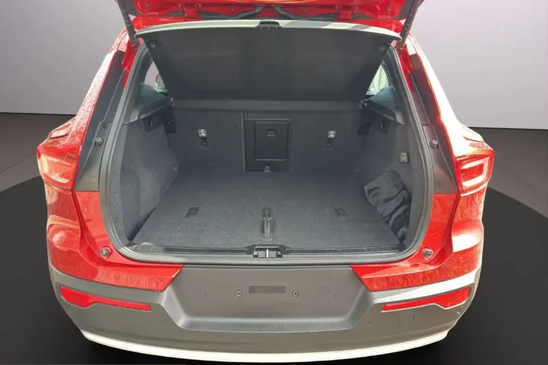 Volvo XC40 din 2024 cu 41.757 km - oferta VOL233388 - foto 14