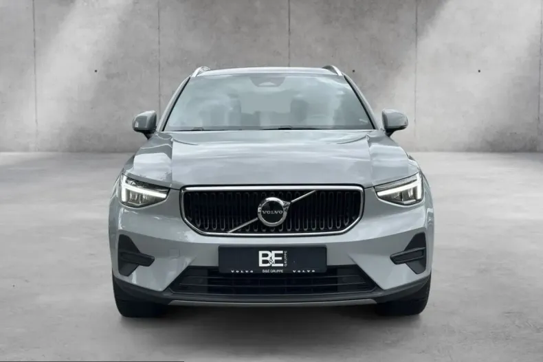 Volvo XC40 din 2024 cu 40.369 km - oferta VOL233389 - foto 1
