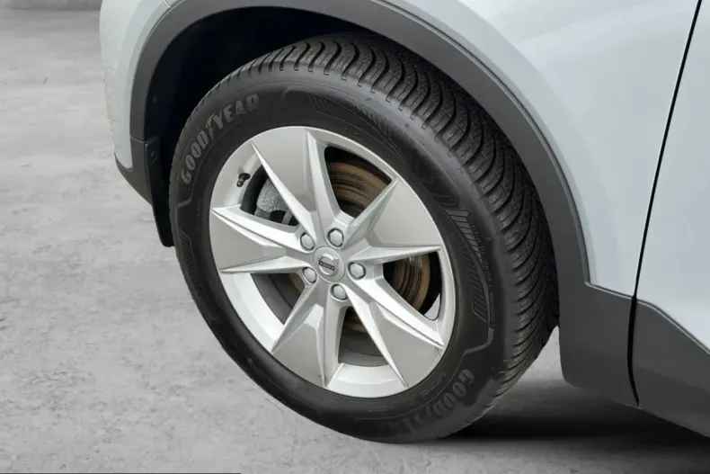 Volvo XC40 din 2024 cu 40.369 km - oferta VOL233389 - foto 7