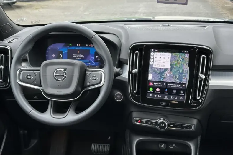 Volvo XC40 din 2024 cu 40.369 km - oferta VOL233389 - foto 12