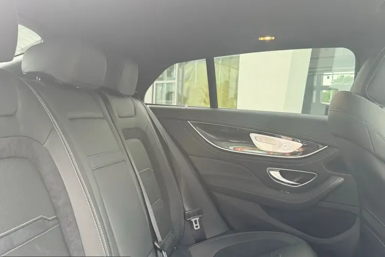 Mercedes-Benz AMG GT (Clasa GT) din 2023 cu 80.905 km - oferta MER233394 - foto 17